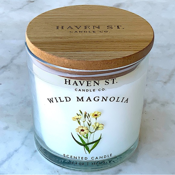 HAVEN STREET CANDLE WILD MAGNOLIA RICHLY SCENTED NEW 12 OZ 2 WICK NEW - Picture 2 of 4